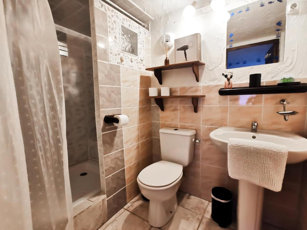Les Chambres Du Roc Le Roc Εξωτερικό φωτογραφία