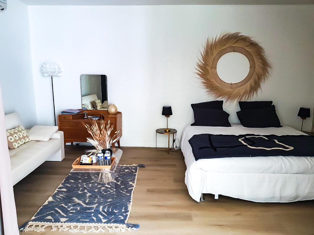 Les Chambres Du Roc Le Roc Εξωτερικό φωτογραφία