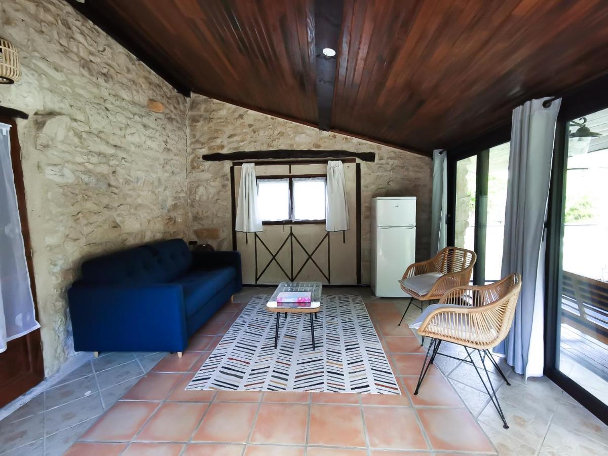 Les Chambres Du Roc Le Roc Εξωτερικό φωτογραφία